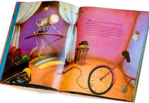 Alternative view 3 of Just In Case: A Trickster Tale and Spanish Alphabet Book