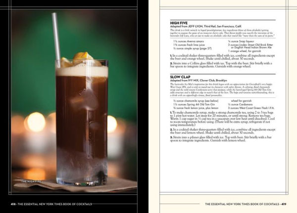 The Essential New York Times Book of Cocktails: Over 350 Classic Drink Recipes With Great Writing from The New York Times