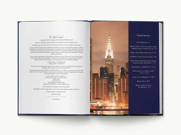 New York Cocktails: An Elegant Collection of over 100 Recipes Inspired by the Big Apple (Travel Cookbooks, NYC Cocktails and Drinks, History of Cocktails, Travel by Drink)