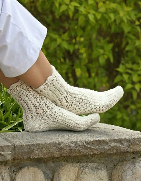 More Crocheted Socks: 16 All-New Designs