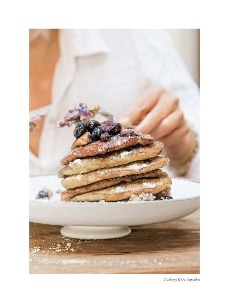 The First Forty Days: The Essential Art of Nourishing the New Mother