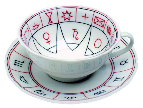 The Cup of Destiny: A Traditional Fortune-teller's Cup and Saucer plus Illustrated Book of Interpretations