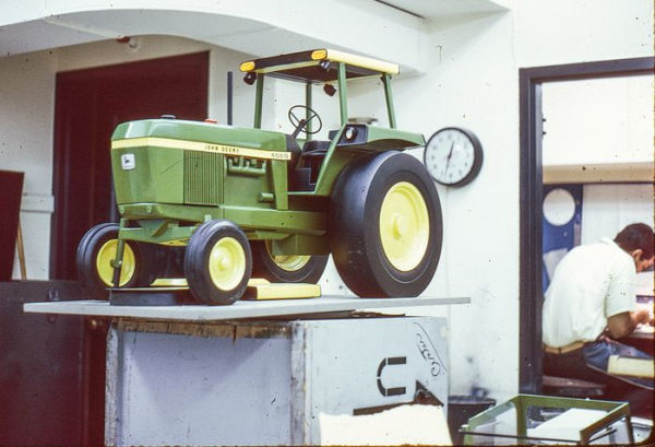 John Deere Evolution: The Design and Engineering of an American Icon