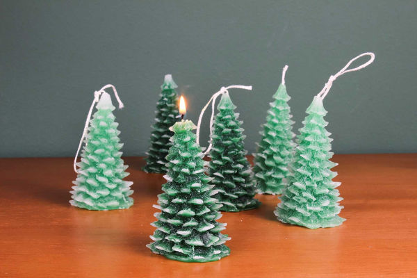 Candle Craft, A Complete Guide: 23 Stylish Projects & Small-Business Tips