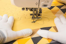 Alternative view 4 of The Ultimate Guide to Free-Motion Quilting with Angela Walters: Tips, Techniques & 104 Designs