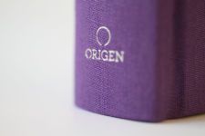 Alternative view 2 of Biblia RVR1960 Tapa dura y tela morada con flores tamaño manual / Spanish Bible RVR 1960 Handy Size Large Print Hardcover Cloth with Purple Floral