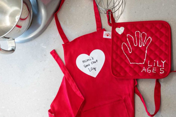 Grandma and Me: In the Kitchen Activity Kit: (Gifts for Grandkids, Kids Activity Kits, Cooking for Kids)