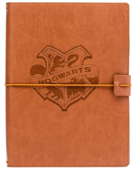 Harry Potter: Welcome To Hogwarts Traveler's Notebook Set: (Refillable Notebook)
