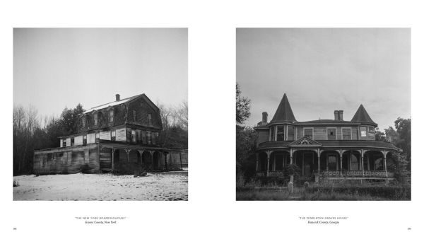 America the Abandoned: Captivating Portraits of Deserted Homes