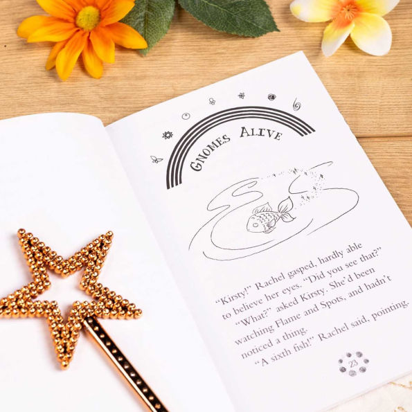 Rainbow Magic Pet Fairies Book #6: Molly the Goldfish Fairy