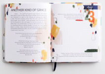 Alternative view 2 of 100 Days of Grace & Gratitude Devotional Journal