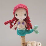 Alternative view 2 of Disney Princesses & Villains: Crochet Finger Puppets