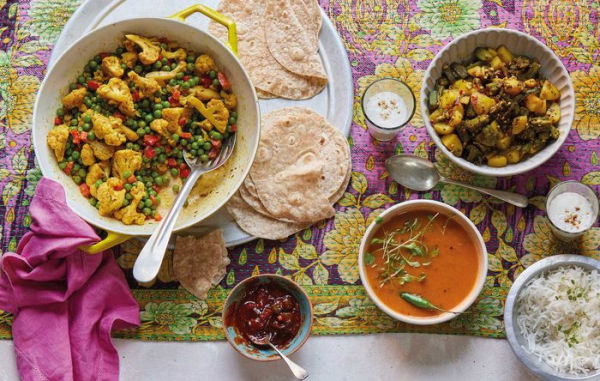 Manju's Cookbook: Vegetarian Gujarati Indian recipes from a much-loved family restaurant