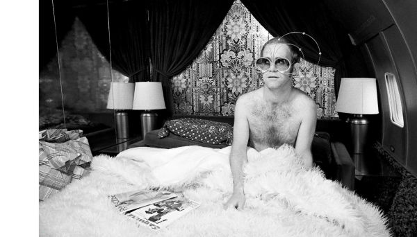 Elton John: Icon