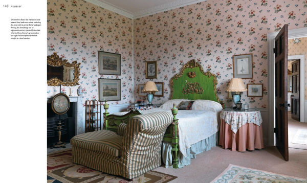 Romantic English Homes: A celebration of timeless and charming English interiors