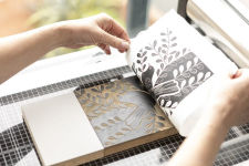 Alternative view 13 of Nature Imprinted: A complete guide to lino printing, with 10 nature inspired designs