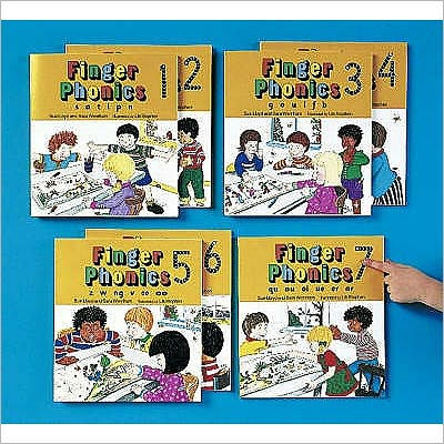 Finger Phonics: Set of Books 1-7