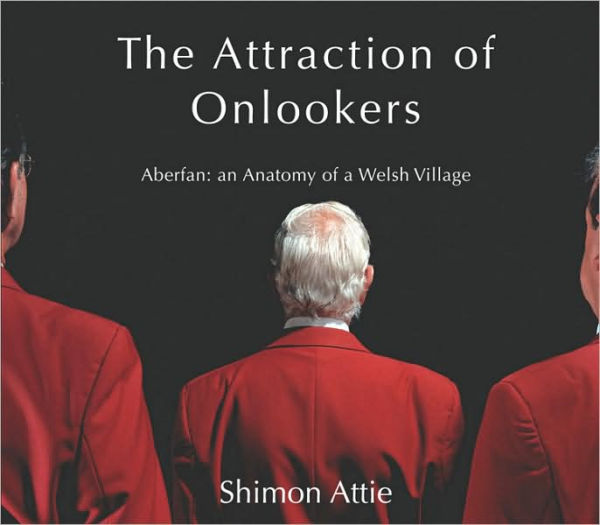 Shimon Attie: The Attraction of Onlookers