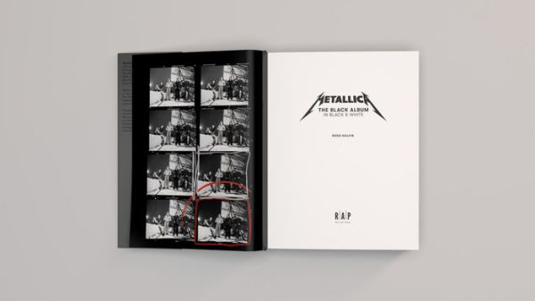 Metallica: The Black Album in Black & White [Book]