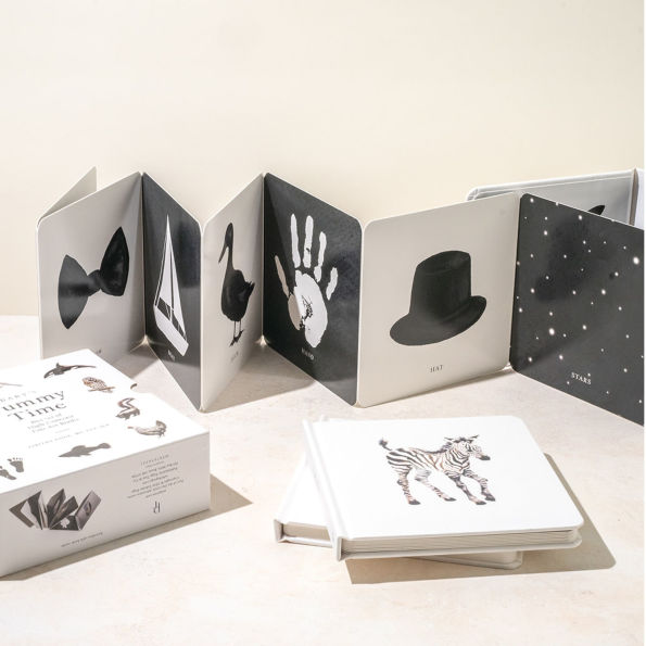 Baby's Tummy Time Book Box Set: A 3-Book Box Set of High-Contrast Art for Visual Stimulation at Tummy Time