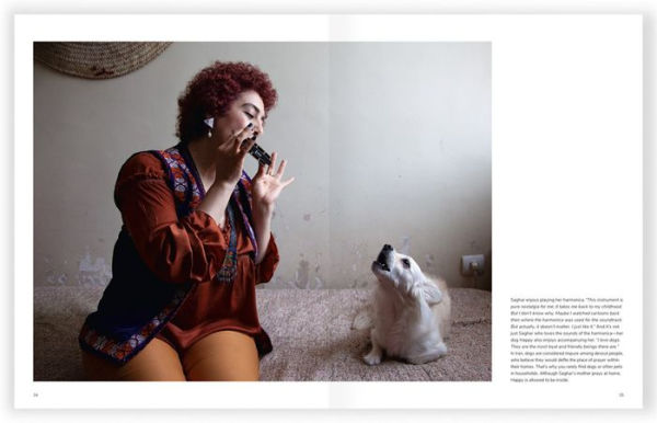 Samaneh Khosravi: Banoo: Iranian Women and Their Stories