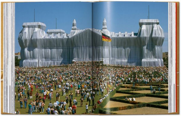 Christo and Jeanne-Claude. 40th Anniversary Edition