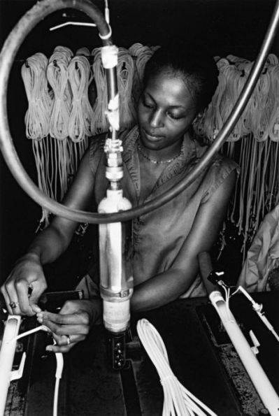 Lee Friedlander – Workers: The Human Clay – AMERICAN SUBURB X
