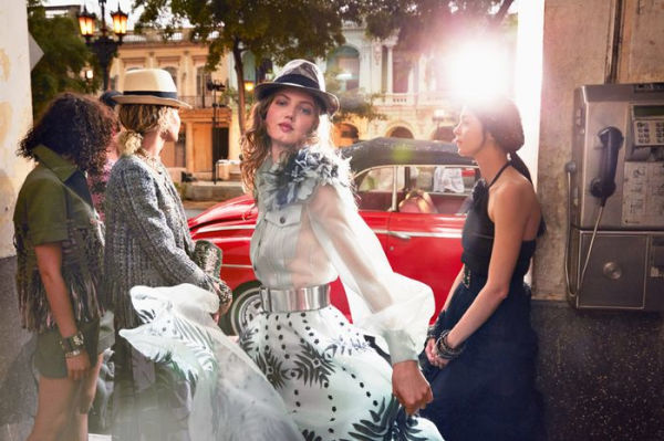 Benoît Peverelli: CHANEL - Fittings and Backstage