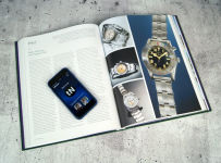 Alternative view 8 of The Watch Book Rolex: 3rd updated and extended edition