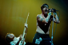 Alternative view 7 of Zero's Heroes: Music Caught on Camera