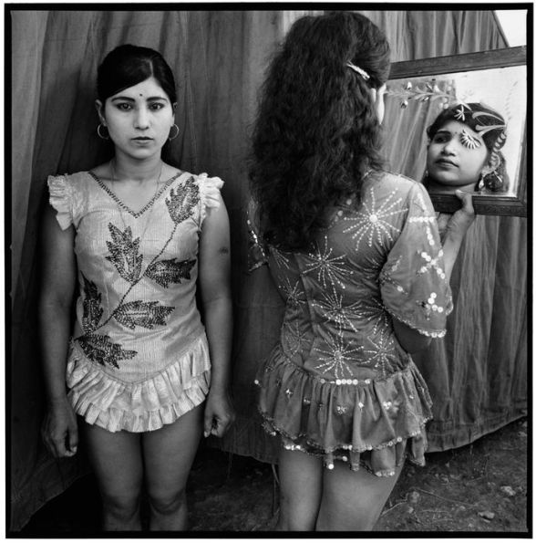 Mary Ellen Mark: Indian Circus