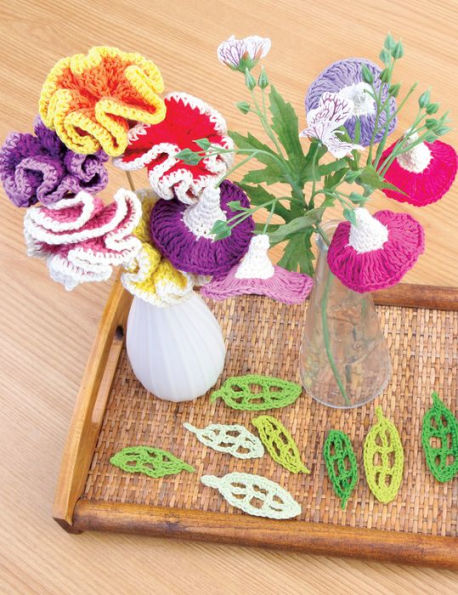 Over 120 Crochet Flowers and Blocks: Fabulous Motifs and Flowers