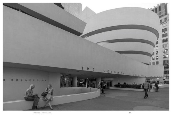 THE ARCHITECT'S EYE 建築家の目 The Eye of the Architect: Photographs by Alfonso López Baz