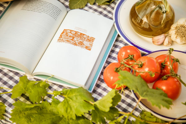 Cocina mediterránea / A Book of Mediterranean Food