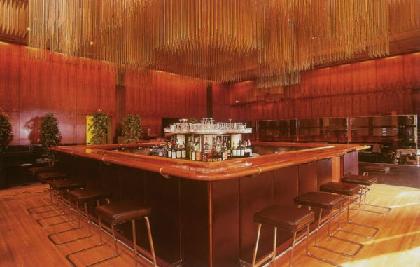 Mies van der Rohe: Objects and Furniture Design