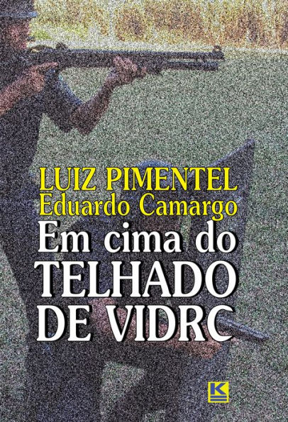 Em cima do telhado de vidro