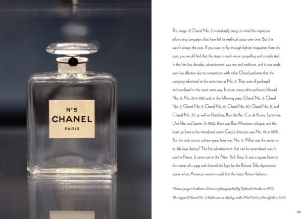 Chanel No. 5: The Perfume of a Century by Chiara Pasqualetti