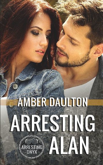 Arresting Alan: A Steamy Undercover Female Agent Romantic Suspense