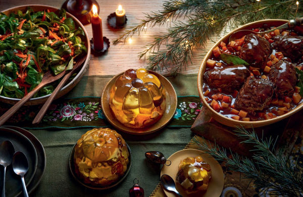 The German Christmas Cookbook: Sweet and Savory Recipes for the Holidays