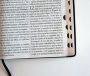 Alternative view 2 of Biblia Reina Valera Revisada 1960 letra súper gigante, símil piel negro con índice / Spanish Bible RVR 1960 Super Giant Print, Black Leathersoft w/ thumb