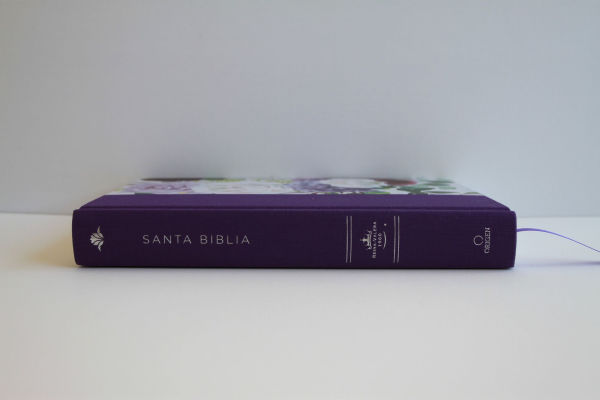 Biblia RVR1960 Tapa dura y tela morada con flores tamaño manual con índice / Spanish Bible RVR 1960, Hardcover, Purple Cloth with Flowers, Handy Size
