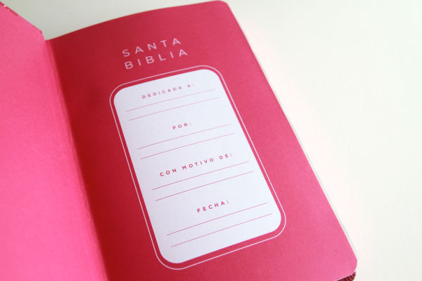 Biblia RVR 1960 letra grande tamaño manual, TD León de Judá rosada (Edición cantos pintados) / Spanish Bible RVR 1960 Handy Size Large Print HC Lion of Juda