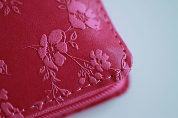 KJV Holy Bible, Large Print Handy Size, Fuchsia Premium Imitation Leather w/Ribbon Marker, Red Letter, Zipper