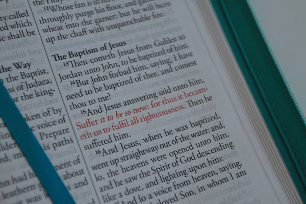 KJV Holy Bible, Large Print Handy Size, Aquamarine Premium Imitation Leather w/Ribbon Marker, Red Letter, Zipper