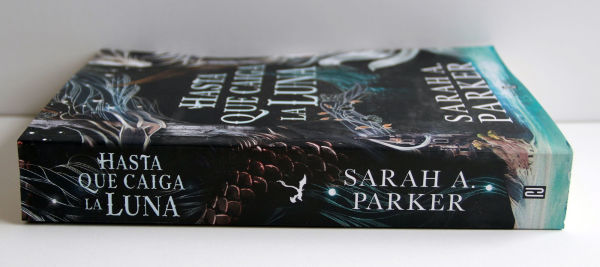 Hasta que caiga la luna / When the Moon Hatched